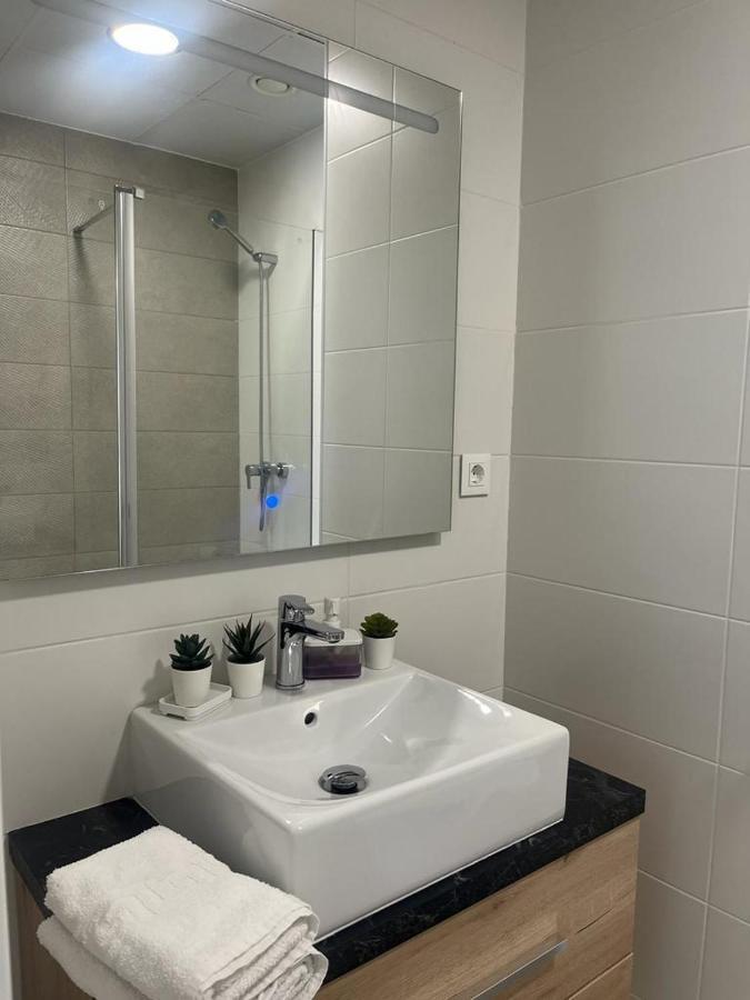 Love Rent4 Malaga Loft Экстерьер фото